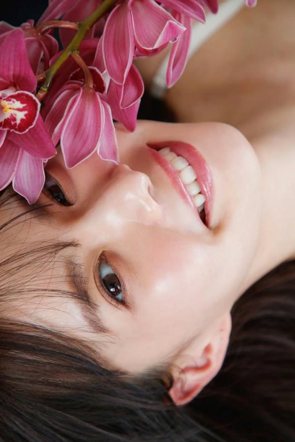    松平璃子 - 令人窒息的8头身完美曲线，清纯甜美与性感私房写真，极致身材诱惑的摄影佳作第52张图片