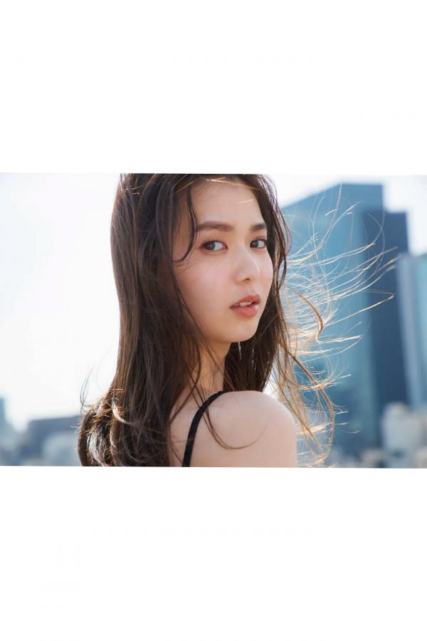    松平璃子 - 令人窒息的8头身完美曲线，清纯甜美与性感私房写真，极致身材诱惑的摄影佳作第70张图片