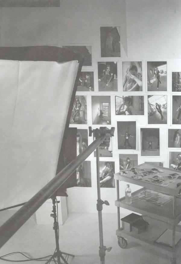    篠田麻里子 Mariko Shinoda《Pendulum》高清写真集，黑裙优雅神秘与比基尼丛林诱惑，尽显女神多面迷人风采第1张图片