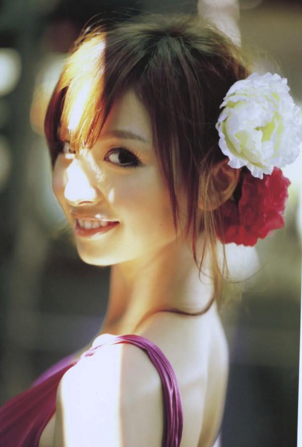    篠田麻里子 Mariko Shinoda《Pendulum》高清写真集，黑裙优雅神秘与比基尼丛林诱惑，尽显女神多面迷人风采第19张图片