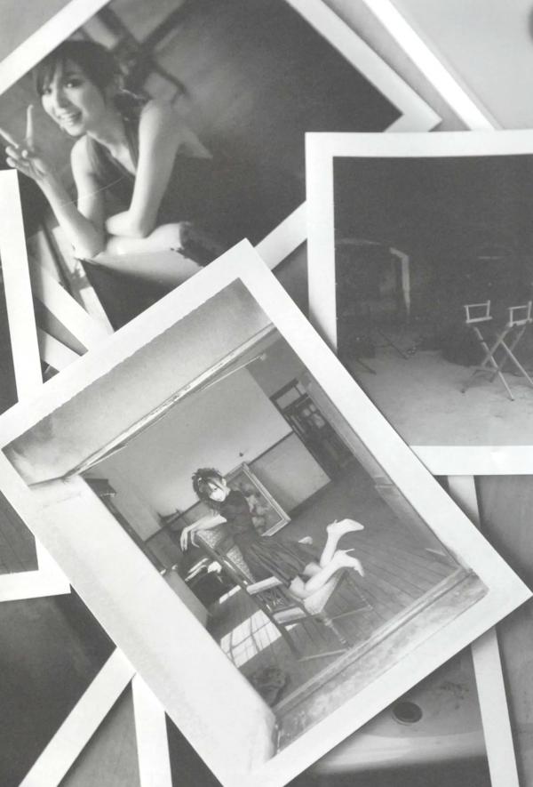    篠田麻里子 Mariko Shinoda《Pendulum》高清写真集，黑裙优雅神秘与比基尼丛林诱惑，尽显女神多面迷人风采第84张图片