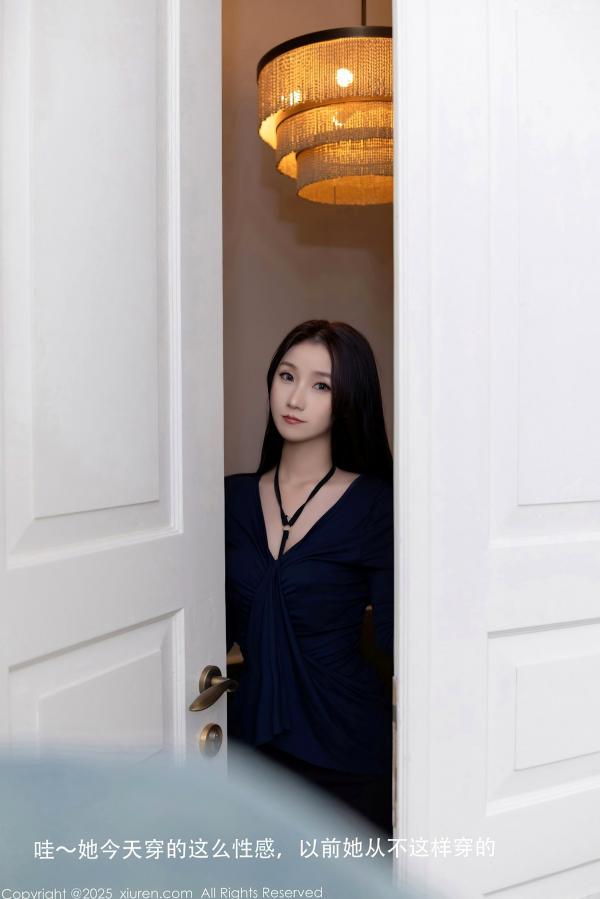    XiuRen秀人网写真：杏子Yada-分手再见剧情，黑色蕾丝情趣内衣展现极致美腿，居家毛衣私房照尽显诱惑女神气质第9张图片