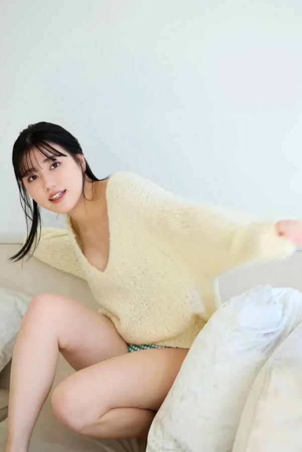    和泉芳怜 - 室内私房写真，清纯甜美与性感比基尼的完美碰撞，尽显傲人身材的极致清新美感第3张图片