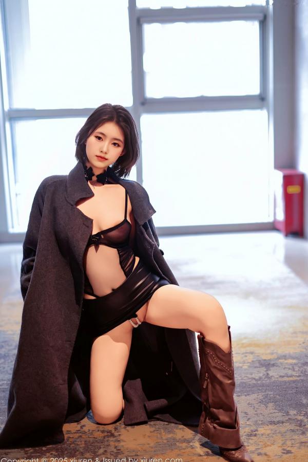   XiuRen秀人网-9727-小橘子orange-短发少女黑色轻透情趣内衣-2025.01.08第41张图片