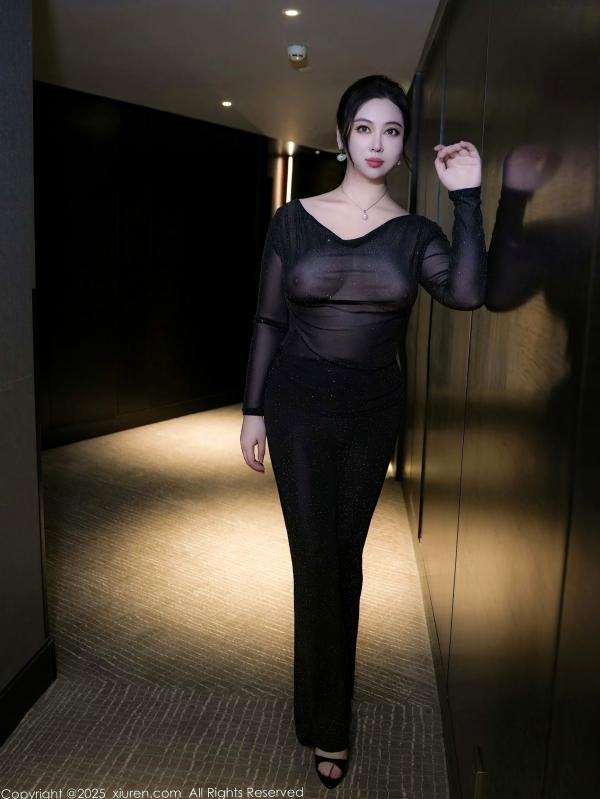    XiuRen秀人网-9725-风景尤美-熟女黑衣爆乳诱惑-室内深夜私房写真-大尺度绝美身材-2025.01.08第7张图片