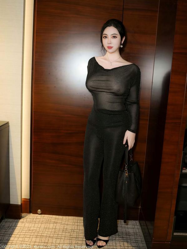   XiuRen秀人网-9725-风景尤美-熟女黑衣爆乳诱惑-室内深夜私房写真-大尺度绝美身材-2025.01.08第8张图片