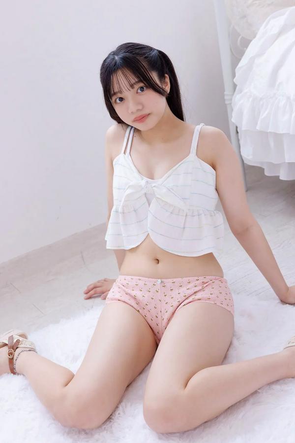    [Minisuka.tv] Hinano Yuki 優木ひなの - 治愈系少女清纯居家私房照，明亮卧室下的甜美俏皮写真第15张图片