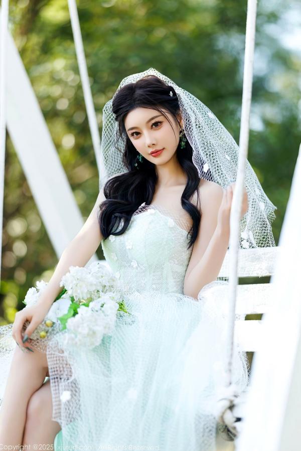 杨晨晨 sugar小甜心CC  秀人网杨晨晨Yome唯美婚纱透视写真，白色蕾丝内衣诱惑，户外与室内私房大尺度摄影第9张图片