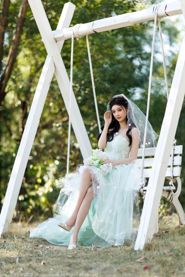 杨晨晨 sugar小甜心CC  秀人网杨晨晨Yome唯美婚纱透视写真，白色蕾丝内衣诱惑，户外与室内私房大尺度摄影第10张图片