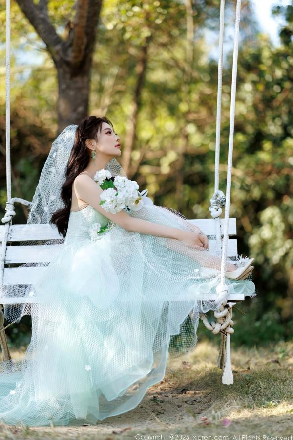 杨晨晨 sugar小甜心CC  秀人网杨晨晨Yome唯美婚纱透视写真，白色蕾丝内衣诱惑，户外与室内私房大尺度摄影第13张图片