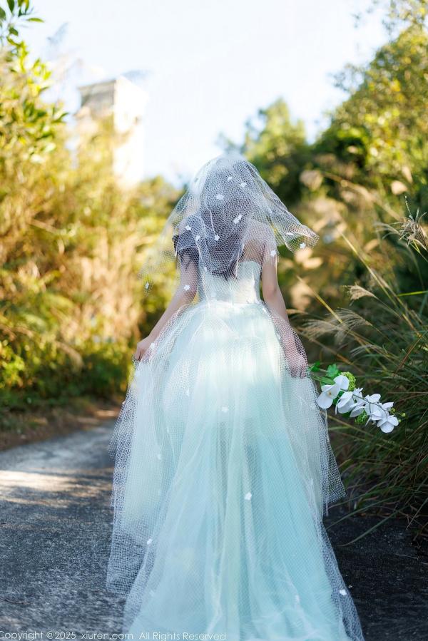 杨晨晨 sugar小甜心CC  秀人网杨晨晨Yome唯美婚纱透视写真，白色蕾丝内衣诱惑，户外与室内私房大尺度摄影第14张图片