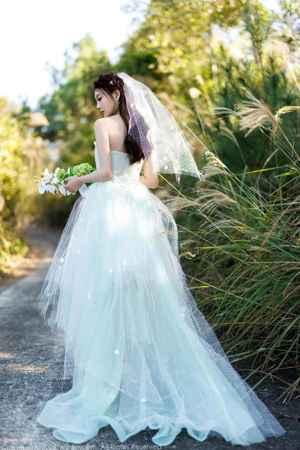 杨晨晨 sugar小甜心CC  秀人网杨晨晨Yome唯美婚纱透视写真，白色蕾丝内衣诱惑，户外与室内私房大尺度摄影第15张图片