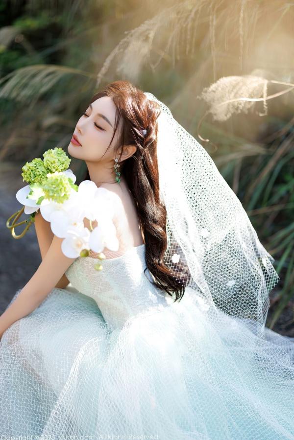 杨晨晨 sugar小甜心CC  秀人网杨晨晨Yome唯美婚纱透视写真，白色蕾丝内衣诱惑，户外与室内私房大尺度摄影第18张图片