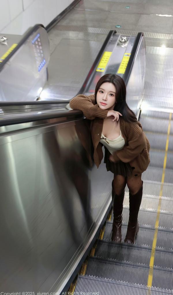    XiuRen秀人网-9708-小薯条nienie-白色蕾丝兔女郎私房照-纯欲性感好身材-极品美腿大尺度-2025.01.03第11张图片