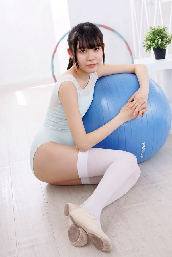    [Minisuka.tv] 大空りま (Rima Ozora) - 纯白连体衣过膝袜装扮，舞蹈室青春治愈系写真第26张图片