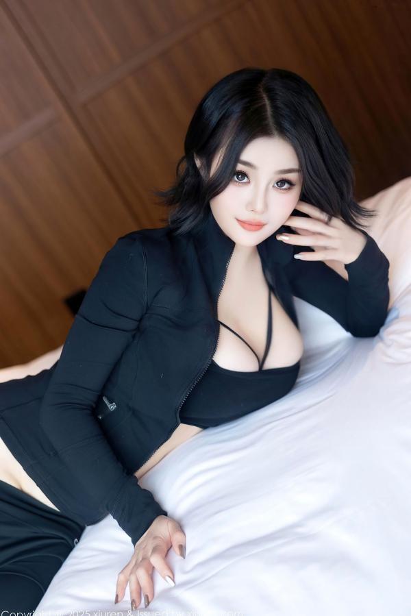    秀人网XiuRen-9694-M0nica运动健身私房写真：黑色紧身运动服，极致性感勾勒女神诱人曲线 (2025.01.02)第35张图片