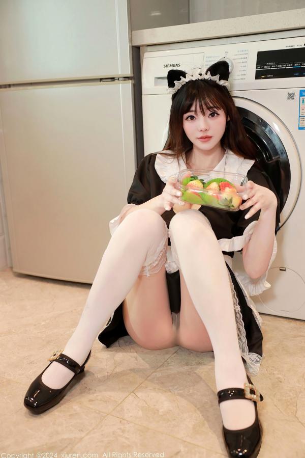    XiuRen秀人网-9686-佘贝拉Bella黑白情趣女仆装，居家角色扮演美腿写真，精致制服诱惑大尺度无圣光第20张图片