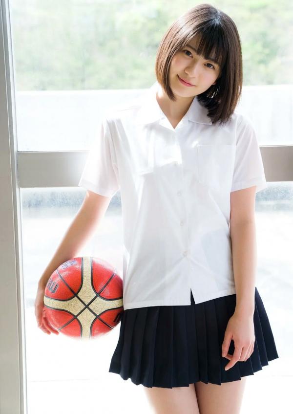    山田南実写真集「キミを見つけた日」室内私房与泳池湿发诱惑，清纯少女的极致性感连体泳衣大秀完美身段第14张图片