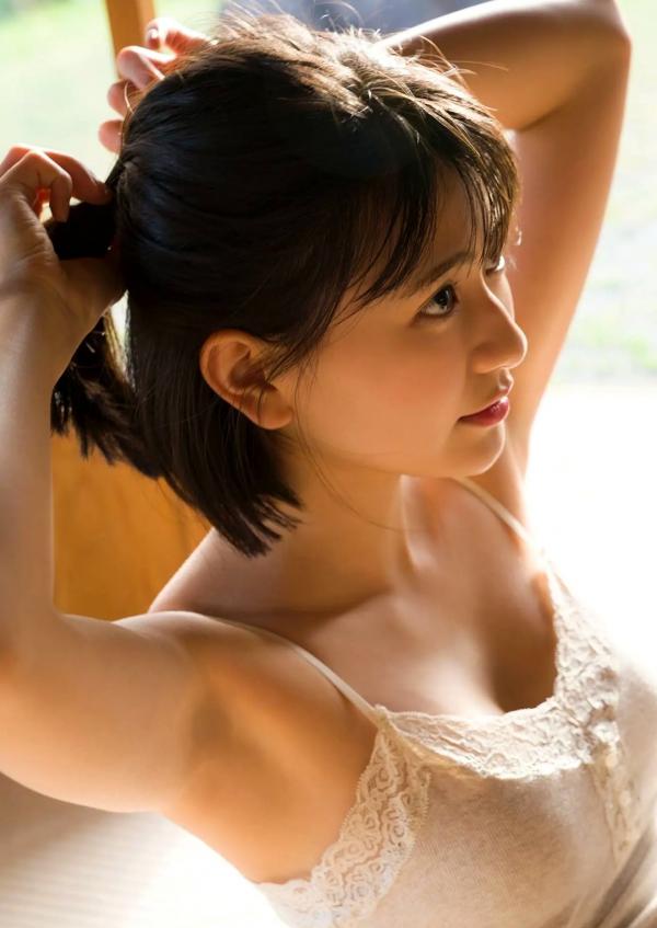    山田南実写真集「キミを見つけた日」室内私房与泳池湿发诱惑，清纯少女的极致性感连体泳衣大秀完美身段第32张图片
