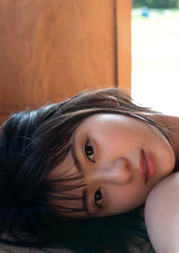   山田南実写真集「キミを見つけた日」室内私房与泳池湿发诱惑，清纯少女的极致性感连体泳衣大秀完美身段第35张图片