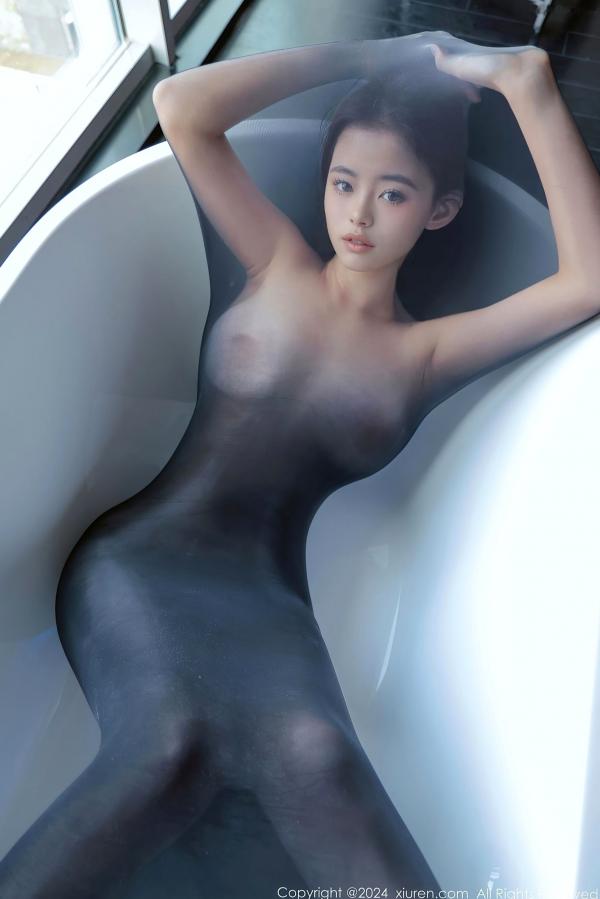   小橘子orange秀人网透视连体丝袜写真，短发清纯美女落地窗前极品诱惑，大尺度浴室私房照第43张图片