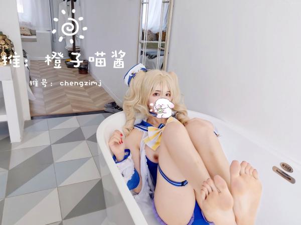    橙子喵酱-芭芭拉原神COSplay，蓝白泳衣浴室私房写真，清纯白嫩少女大尺度性感诱惑第10张图片