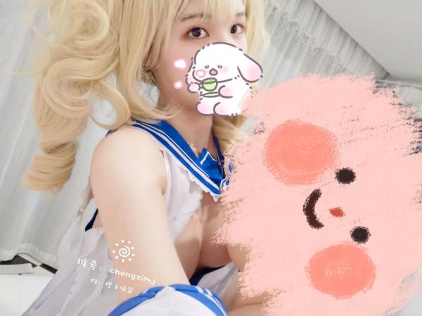    橙子喵酱-芭芭拉原神COSplay，蓝白泳衣浴室私房写真，清纯白嫩少女大尺度性感诱惑第19张图片