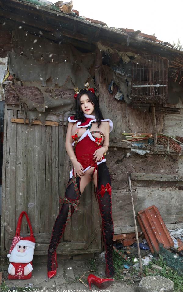    XiuRen秀人网-9630-小薯条nienie-圣诞节情趣制服诱惑，户外雪景下展现极品身材与火辣尺度第14张图片