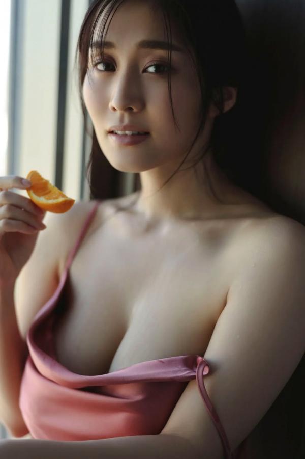    高桥凛(Rin Takahashi) - 极致火辣套房私房照，I罩杯女神绝美曲线，性感诱惑与优雅气质完美结合，精品大尺度写真作品第77张图片