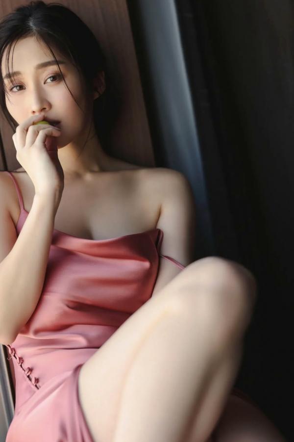    高桥凛(Rin Takahashi) - 极致火辣套房私房照，I罩杯女神绝美曲线，性感诱惑与优雅气质完美结合，精品大尺度写真作品第79张图片