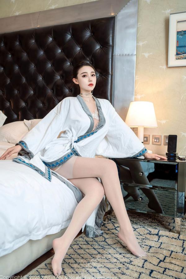    XingYan星颜社-326-清妙：白色蕾丝薄纱诱惑，卧室私房大尺度写真，尽显曼妙身姿与极致性感第2张图片
