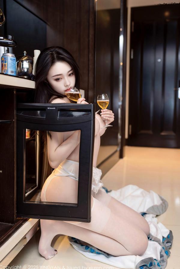    XingYan星颜社-326-清妙：白色蕾丝薄纱诱惑，卧室私房大尺度写真，尽显曼妙身姿与极致性感第54张图片