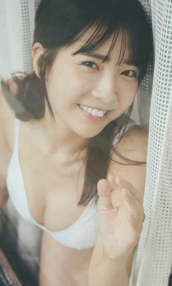    Kisumi Amau 天羽希纯 - 阳光泳池与室内私房，甜美笑容元气写真 [49P]第15张图片