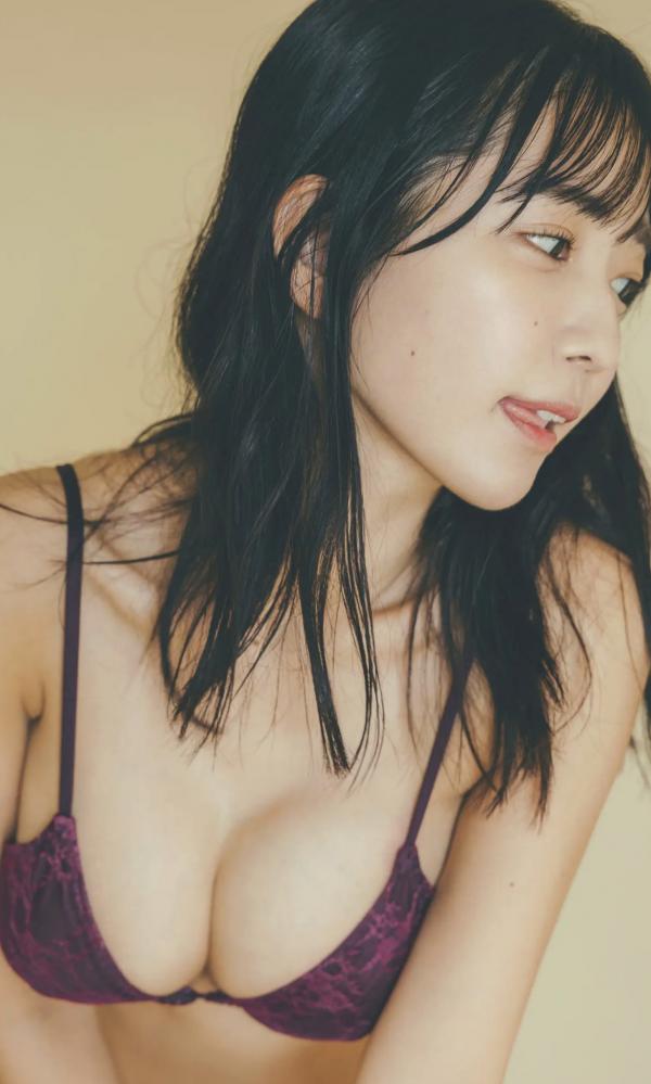    Kisumi Amau 天羽希纯 - 阳光泳池与室内私房，甜美笑容元气写真 [49P]第32张图片