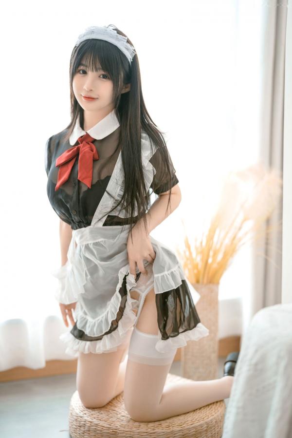 桜井宁宁 樱井宁宁  桜井宁宁-049-关于我家可爱的女仆，精致Cosplay制服私房照，展现浴室诱惑与清纯魅力，完美身材引人遐想第25张图片