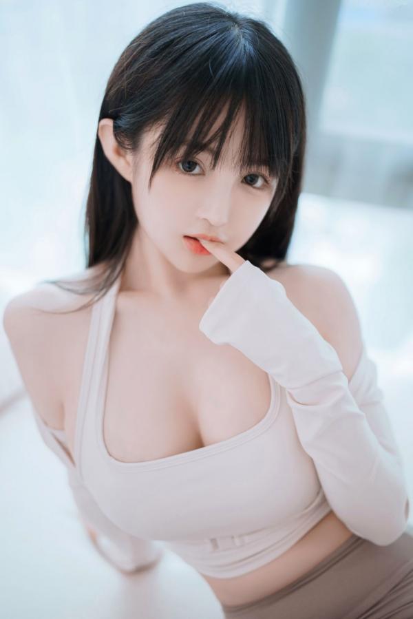 桜井宁宁 樱井宁宁  桜井宁宁-051-瑜伽妹妹，健身房私房健身写真，白嫩肌肤秀极致曲线美臀，极品性感诱惑第31张图片