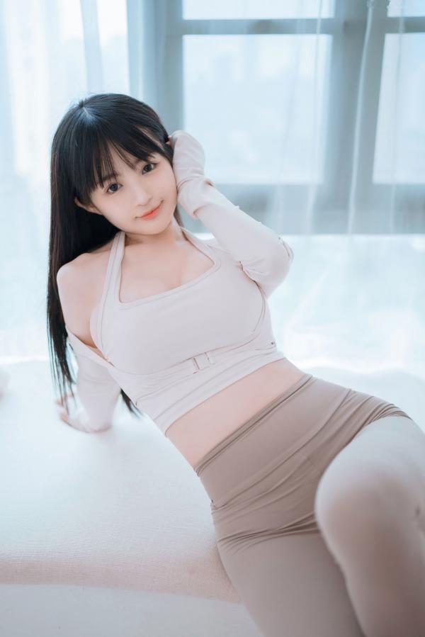 桜井宁宁 樱井宁宁  桜井宁宁-051-瑜伽妹妹，健身房私房健身写真，白嫩肌肤秀极致曲线美臀，极品性感诱惑第34张图片