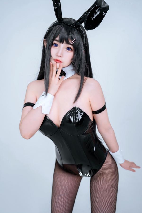 桜井宁宁 樱井宁宁  桜井宁宁私房写真：兔女郎角色扮演与户外性感泳装，展现极致诱惑曲线 - 056期合集第227张图片