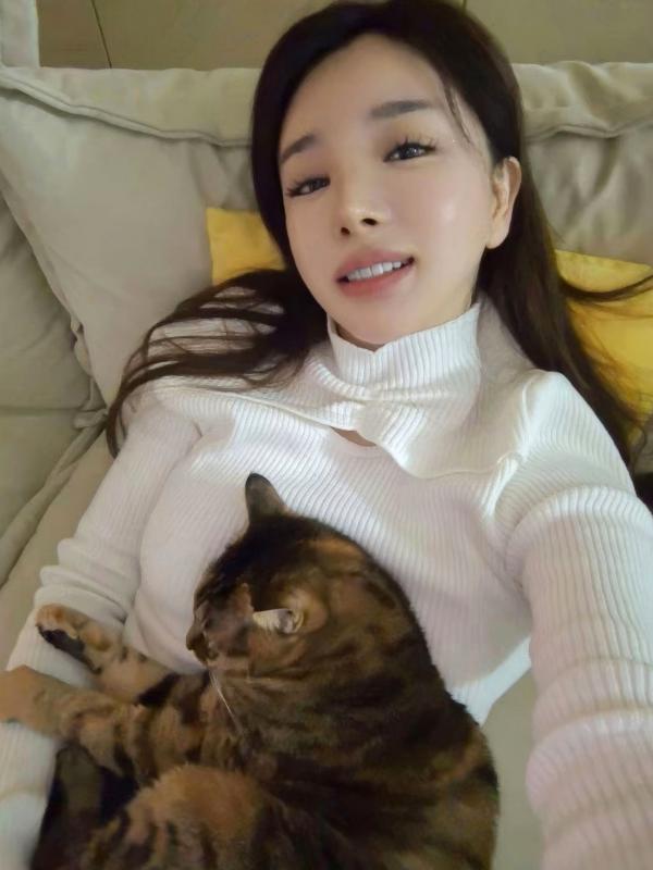    XR-Uncensored-雨儿酱eve-黑色网纱透视装-私房镜前自拍-极品性感身材-XiuRen秀人网-超清无圣光内购私拍第19张图片