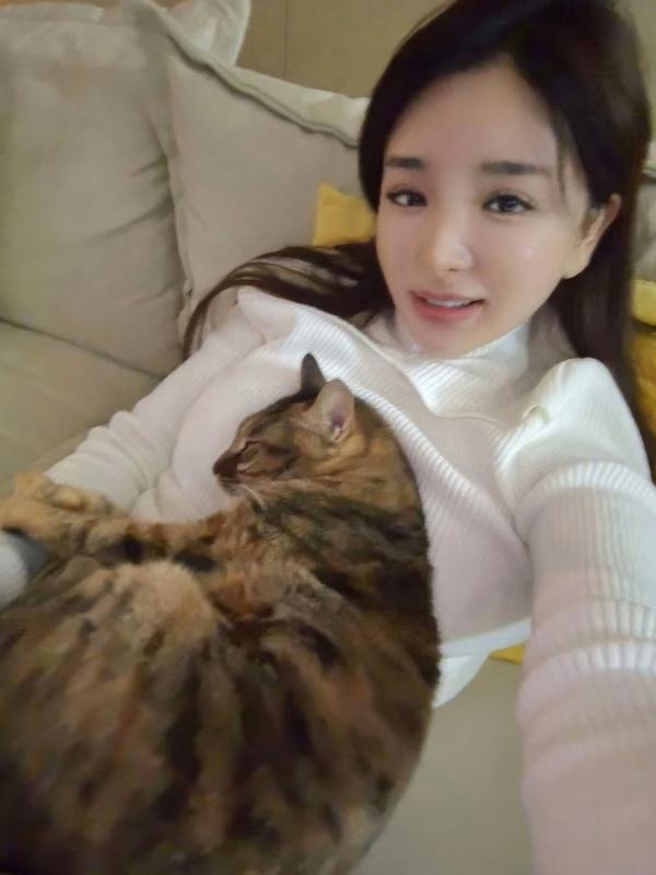    XR-Uncensored-雨儿酱eve-黑色网纱透视装-私房镜前自拍-极品性感身材-XiuRen秀人网-超清无圣光内购私拍第20张图片