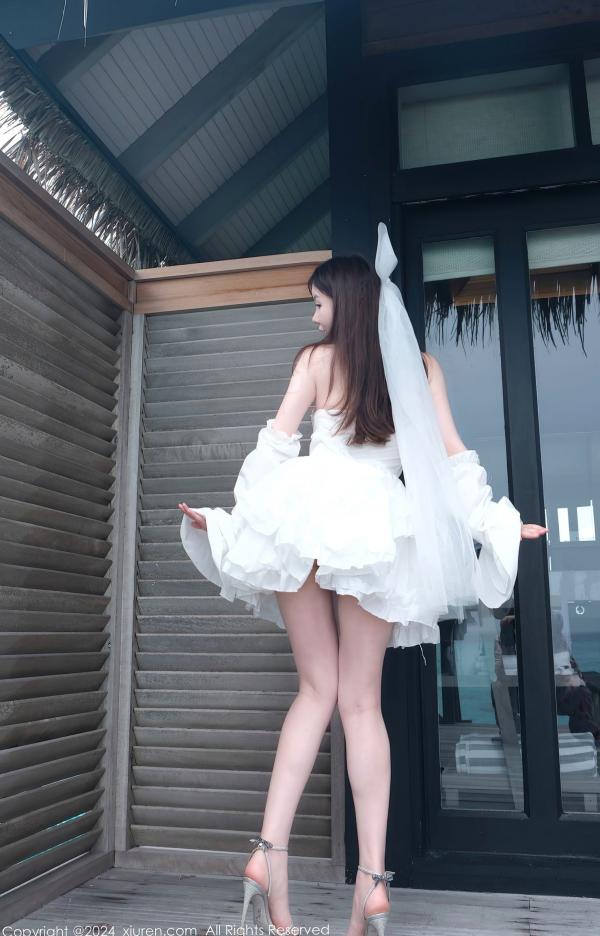    秀人网No.9535：糯美子MINI极致诱惑，纯白薄纱情趣婚纱新娘制服，傲人身材超大尺度美艳私房写真第6张图片
