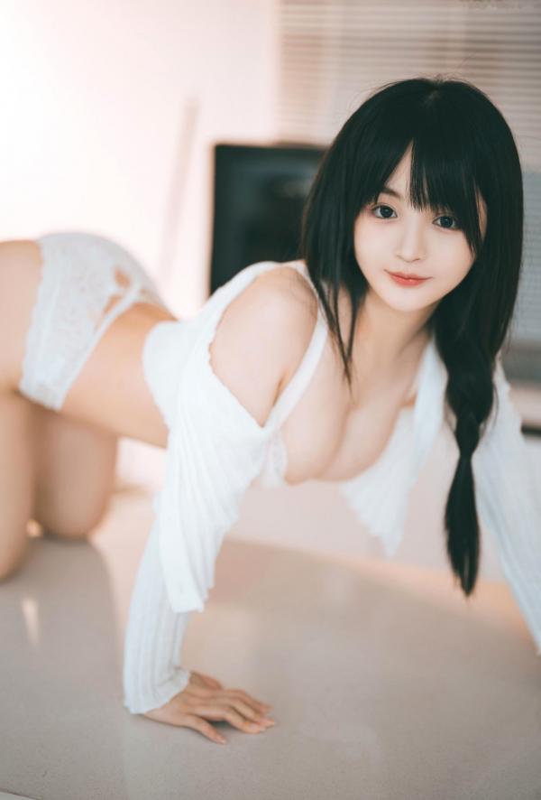桜井宁宁 樱井宁宁  桜井宁宁-052-人妻：纯白蕾丝居家私房写真，极致诱惑美臀曲线，私密氛围感十足第45张图片