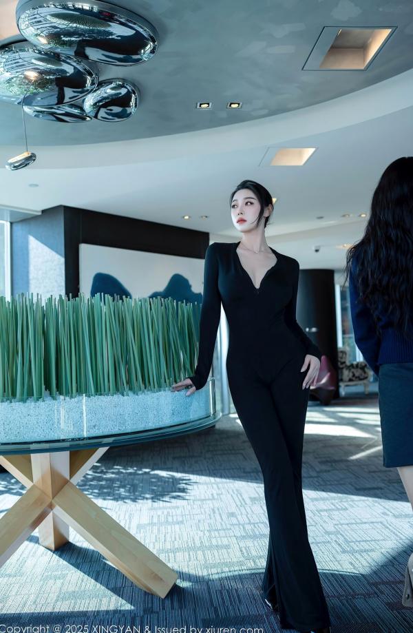    星颜社清妙：职场诱惑与黑蕾丝内衣的极致碰撞，上演让人心跳加速的深情暧昧，尽显傲人身材曲线第10张图片
