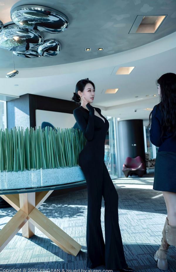    星颜社清妙：职场诱惑与黑蕾丝内衣的极致碰撞，上演让人心跳加速的深情暧昧，尽显傲人身材曲线第11张图片