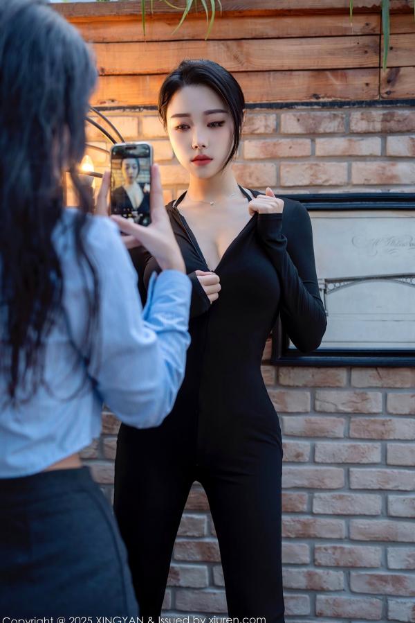    星颜社清妙：职场诱惑与黑蕾丝内衣的极致碰撞，上演让人心跳加速的深情暧昧，尽显傲人身材曲线第30张图片