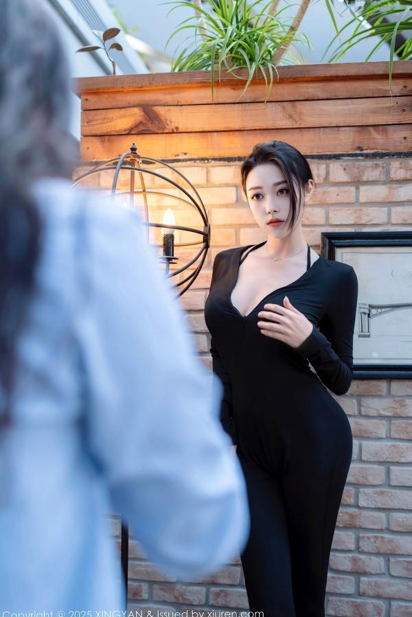    星颜社清妙：职场诱惑与黑蕾丝内衣的极致碰撞，上演让人心跳加速的深情暧昧，尽显傲人身材曲线第31张图片