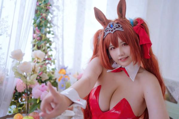    阿半今天很开心 赛马娘大和赤骥COS 极品红发兔女郎性感私房写真[35P]第29张图片