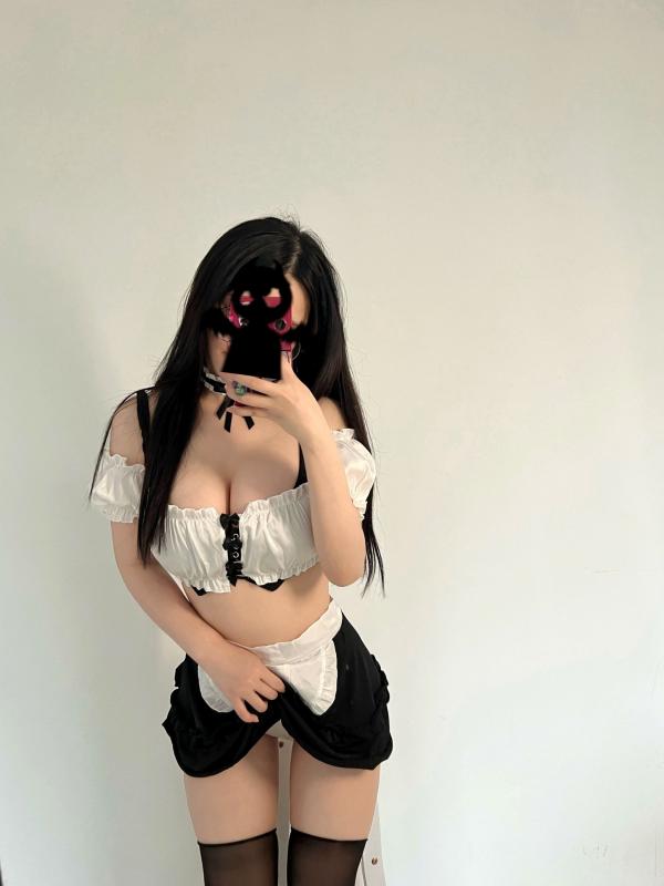 桜井宁宁 樱井宁宁  桜井宁宁-10月会员合集：私房女仆装黑丝诱惑，镜前自拍尽显曼妙身姿第16张图片