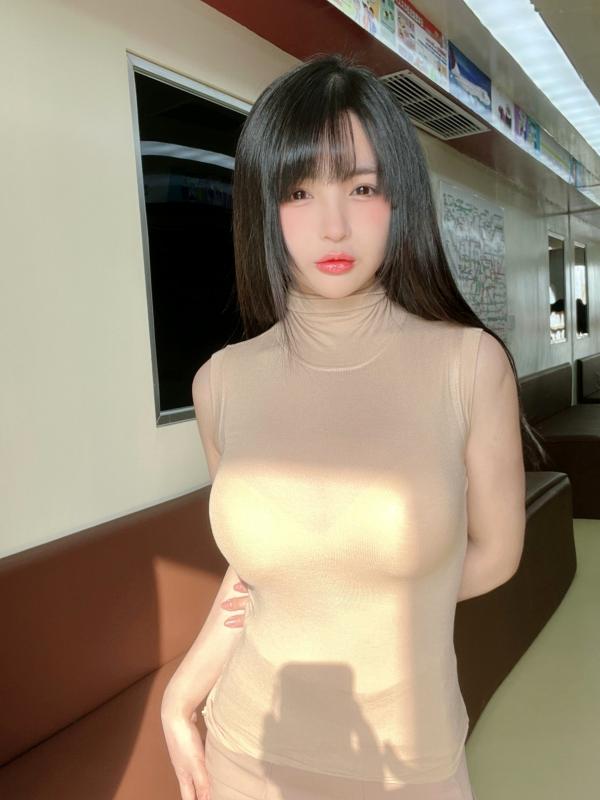桜井宁宁 樱井宁宁  桜井宁宁-10月会员合集：私房女仆装黑丝诱惑，镜前自拍尽显曼妙身姿第91张图片