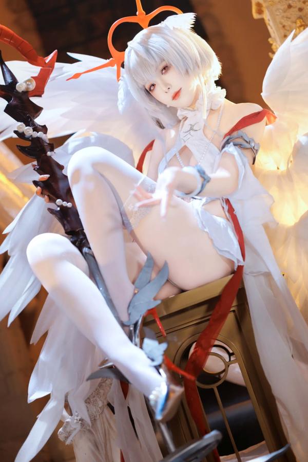    封疆疆v 碧蓝航线珍珠号Cosplay 纯白天使圣洁风角色扮演 极致诱惑私房照[32P]第8张图片